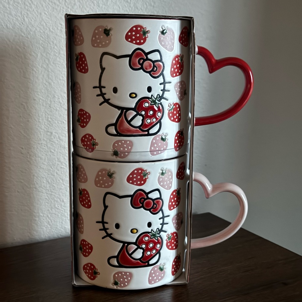 Hello Kitty mugs